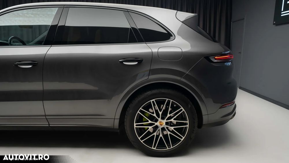 Porsche Cayenne E-Hybrid - 15