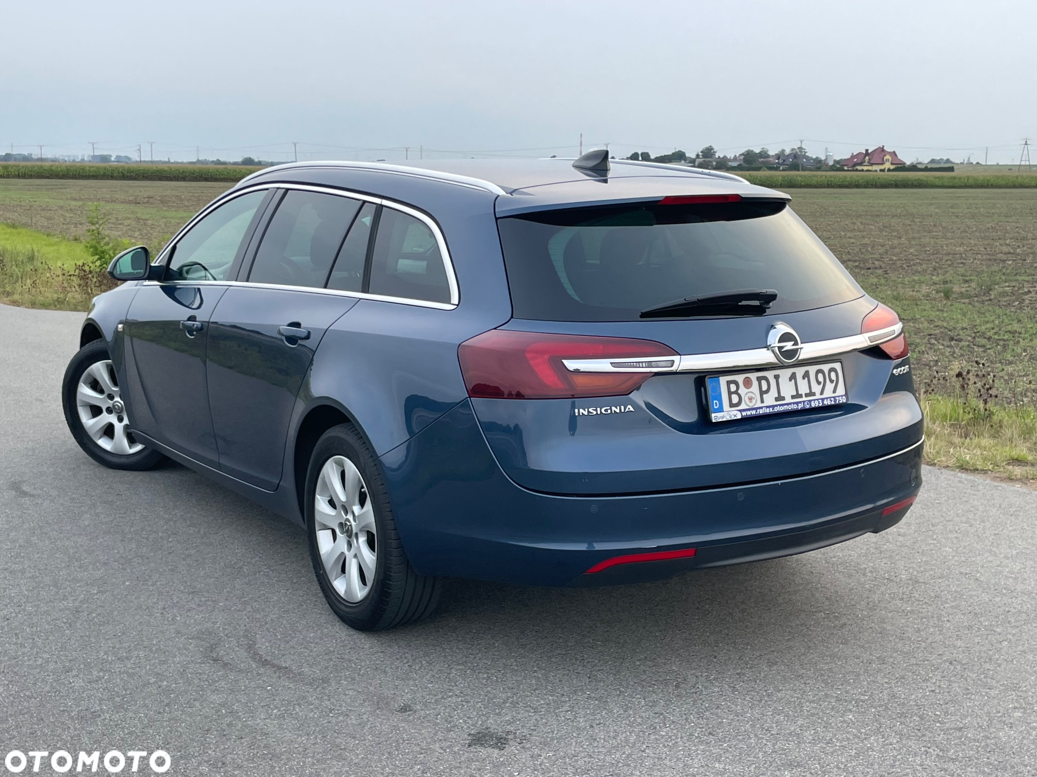 Opel Insignia 1.4 Turbo Sports Tourer ecoFLEXStart/Stop Business Innovation - 3