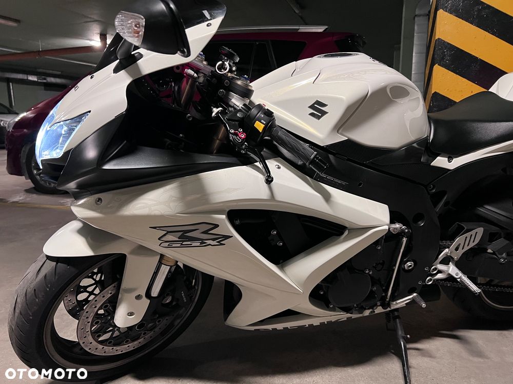 Suzuki GSX-R - 3