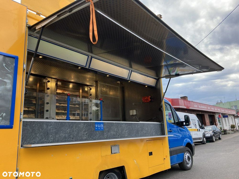 Mercedes-Benz Sprinter - 13