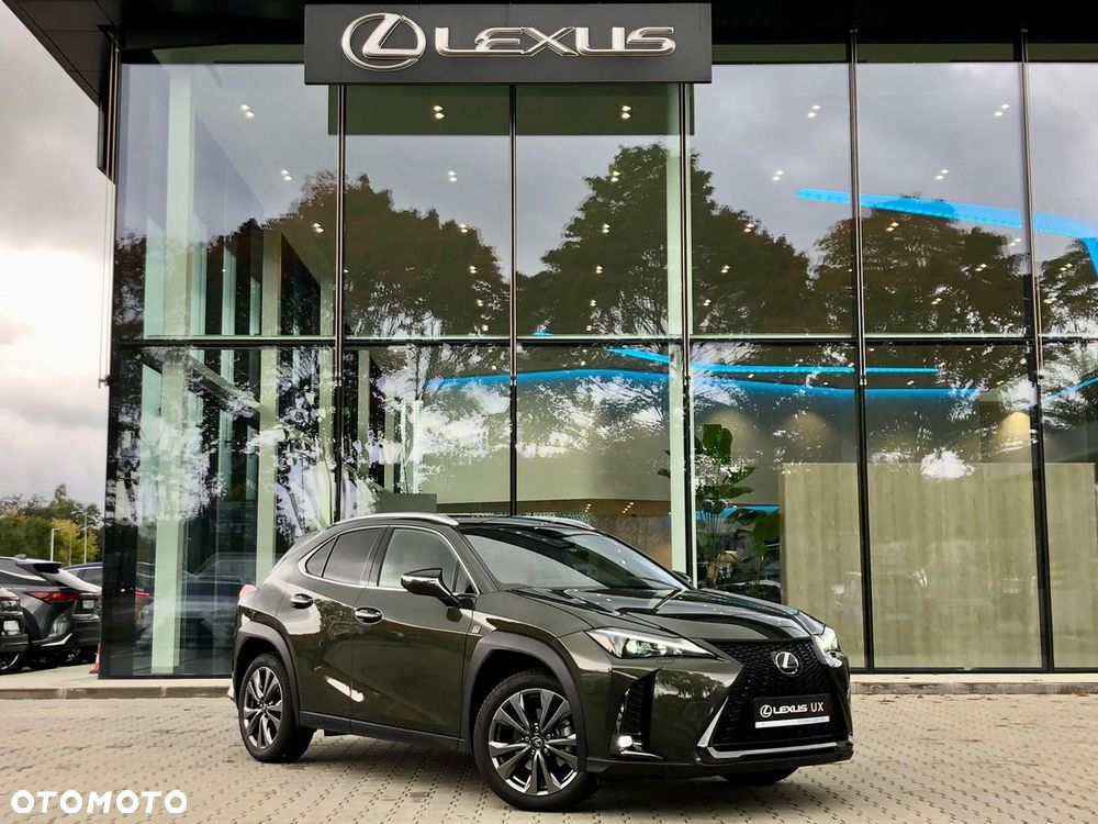 Lexus UX 300h F Sport Design