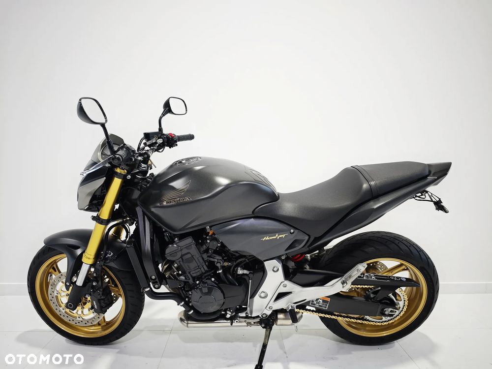 Honda Hornet - 4
