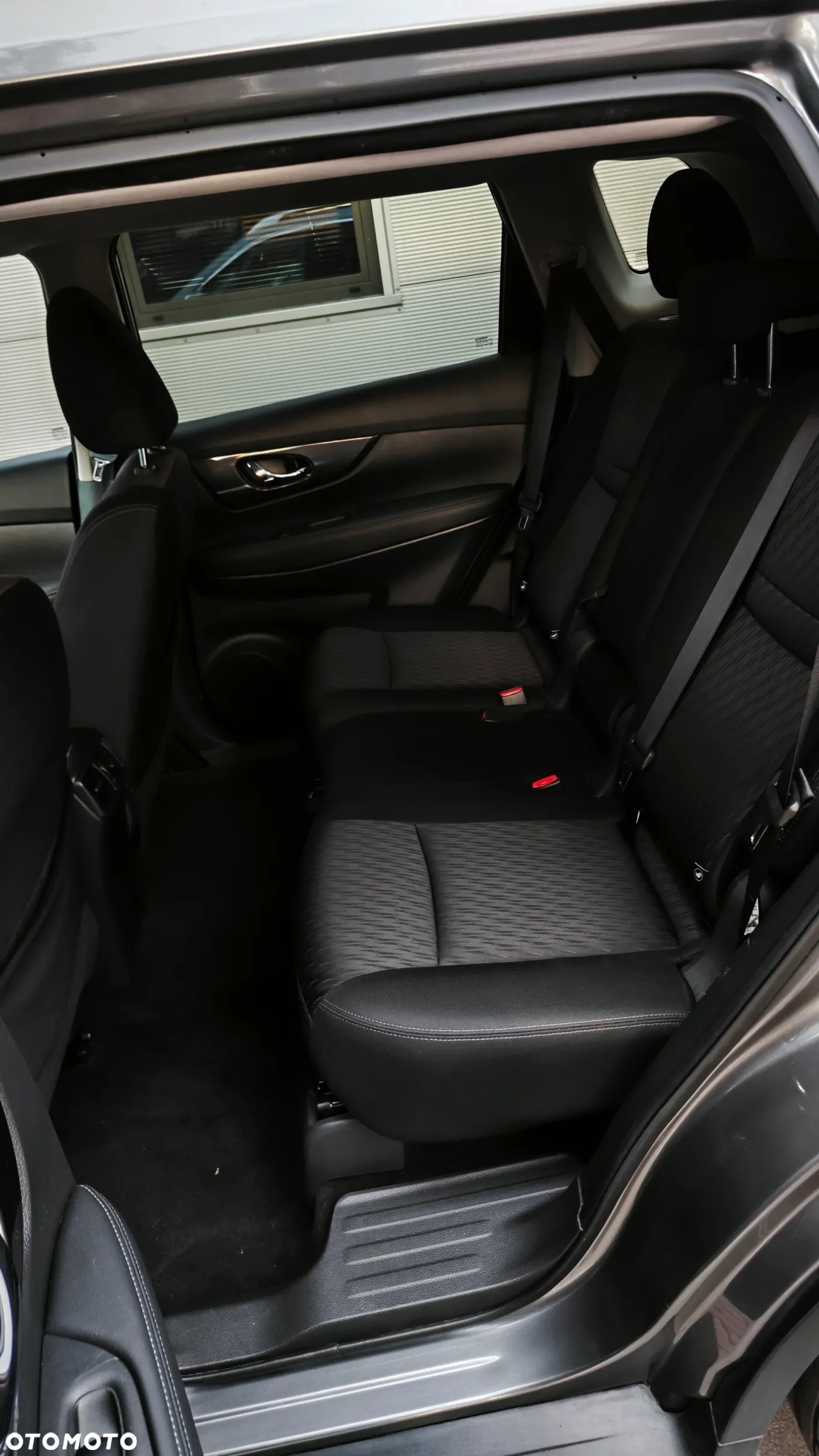 Nissan Rogue - 11