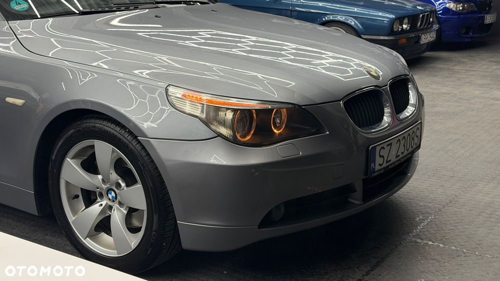 BMW Seria 5 525i - 12