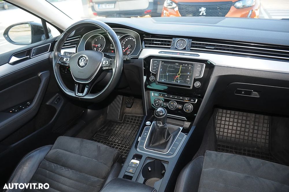 Volkswagen Passat 2.0 TDI Highline - 10