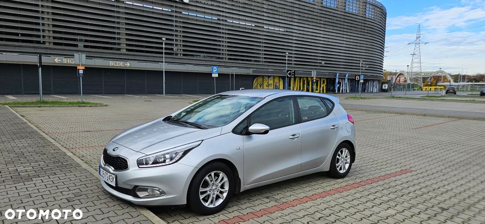 Kia Ceed - 22