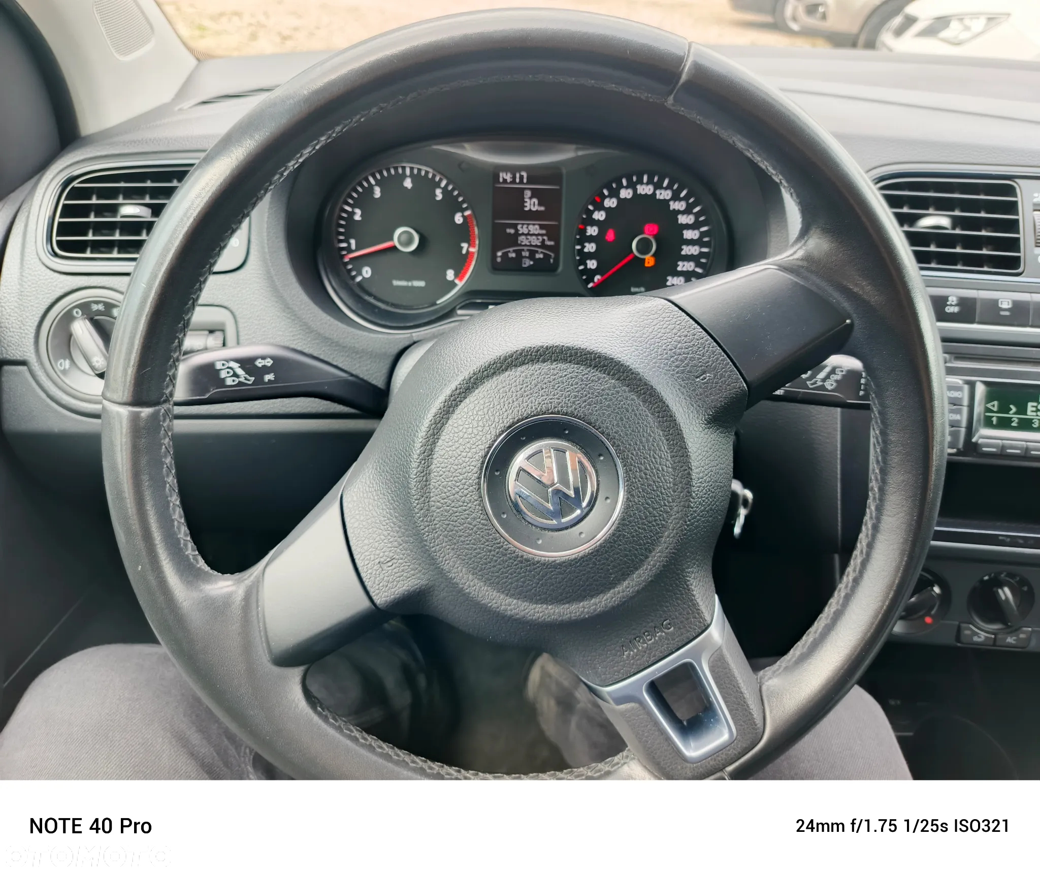 Volkswagen Polo 1.2 TSI Blue Motion Technology Black/Silver Edition - 18