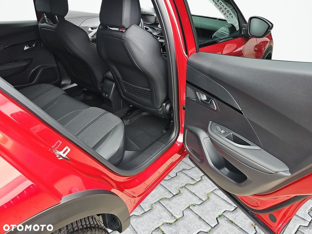 Peugeot 2008 1.2 PureTech GT S&S EAT8 - 32