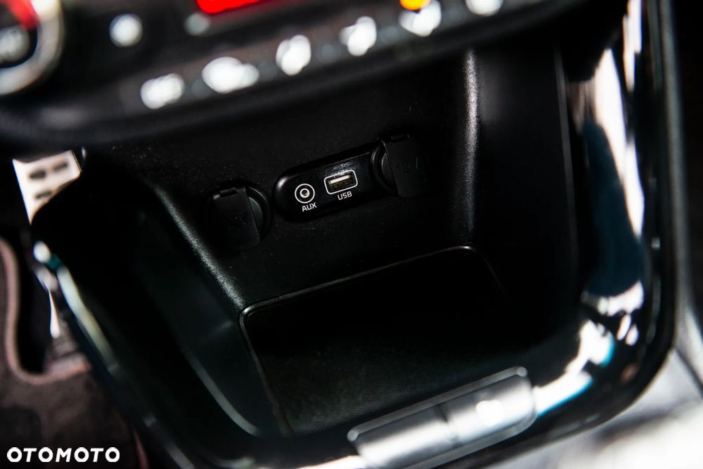 Kia Ceed 1.6 T-GDI GT-Challenge - 27