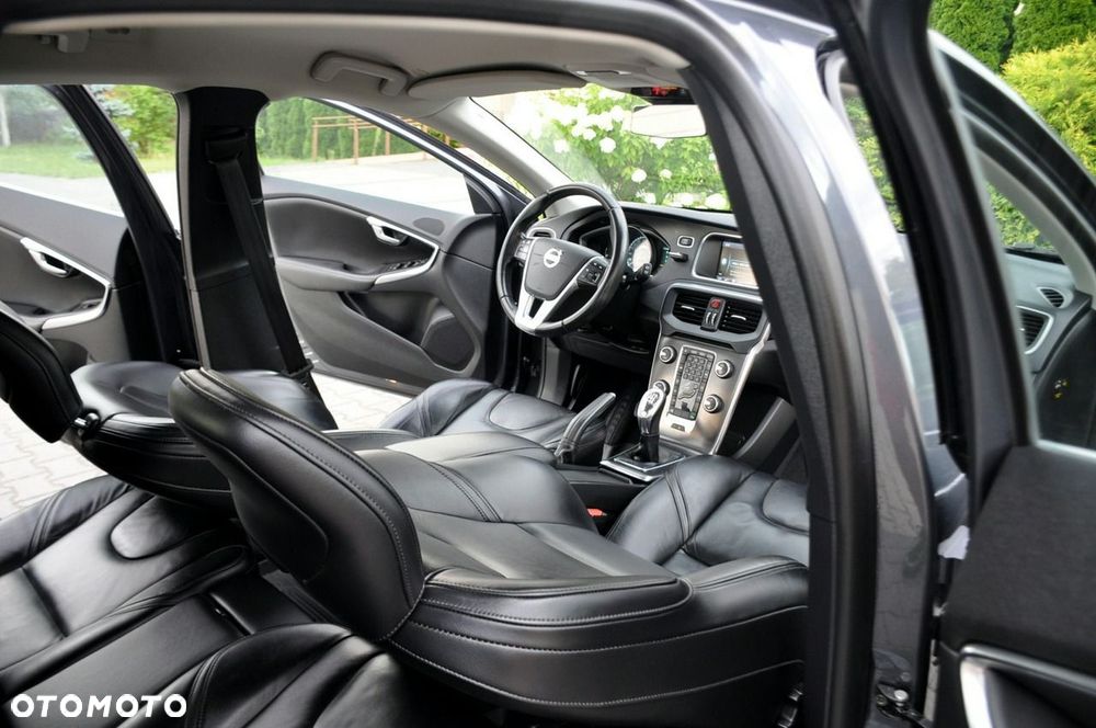 Volvo V40 - 24