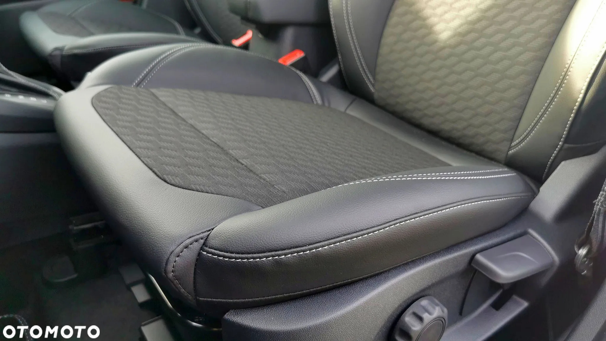 Ford Puma 1.0 EcoBoost Titanium X - 12