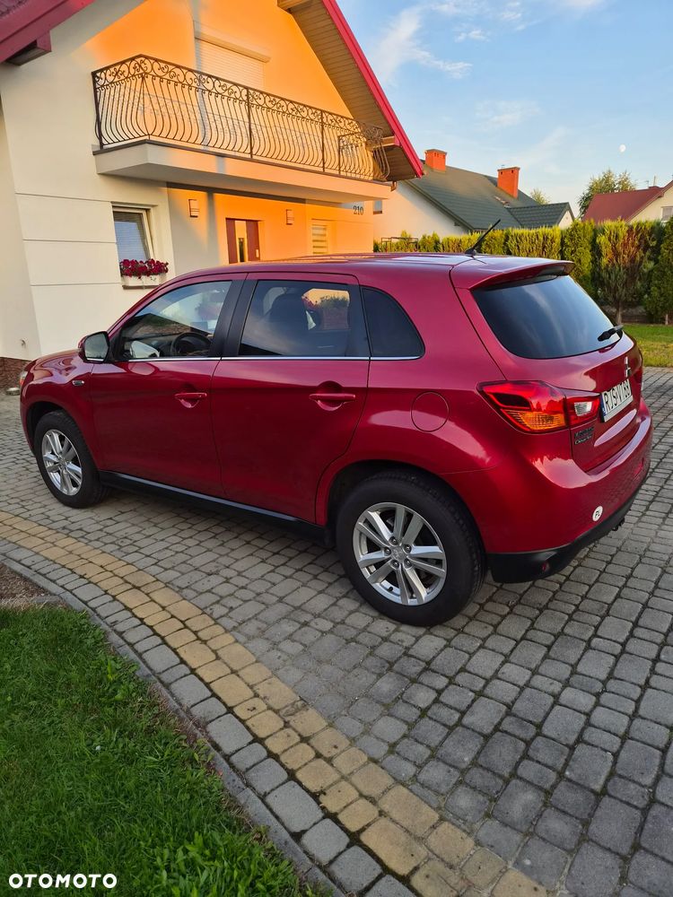 Mitsubishi ASX 1.6 Inform - 11