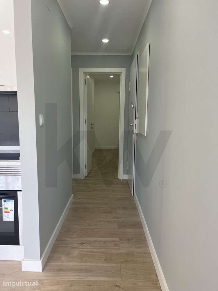 T3 Remodelado Odivelas Oferta da Escritura - Grande imagem: 4/7