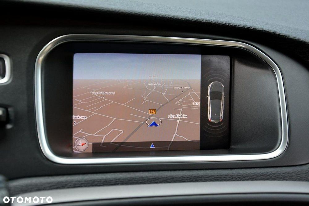 Volvo V40 D2 Drive-E Momentum - 31