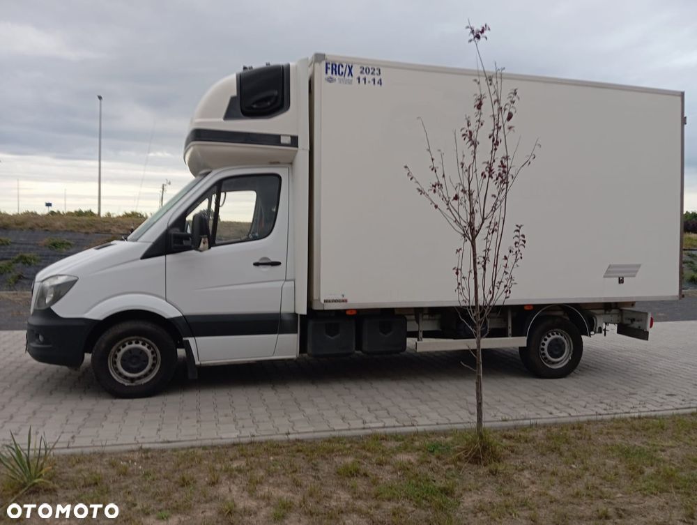 Mercedes-Benz Sprinter - 9