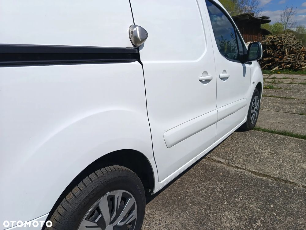Citroën Berlingo 1.6 diesel Blue HDI 99kM, manual, 2016 rok EURO 6! STAN BARDZO DOBRY, PRZEBIEG GWARANTOWANY! - 20