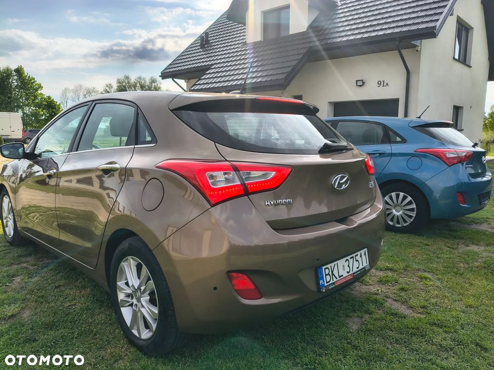 Hyundai i30 ver-1-6-crdi-select - 5