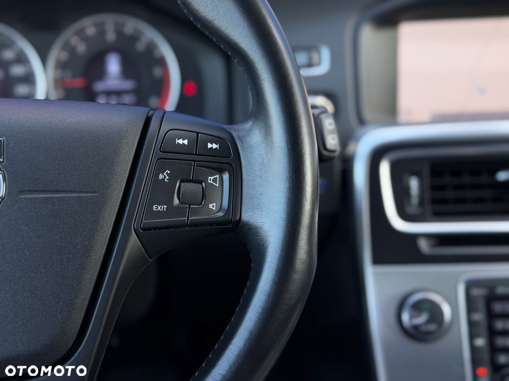 Volvo V60 D3 Summum - 18