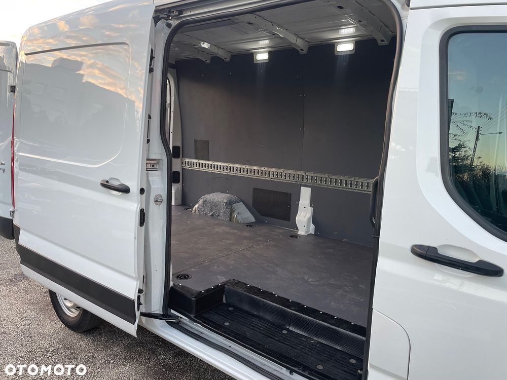 Maxus DELIVER 9 - 13