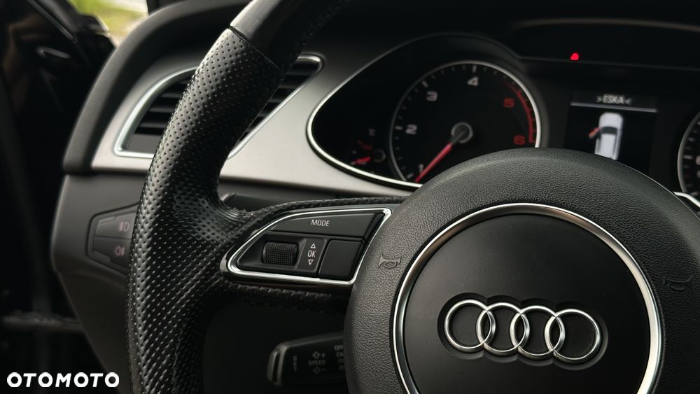 Audi A4 Avant 2.0 TDI DPF clean diesel S line Sportpaket - 29