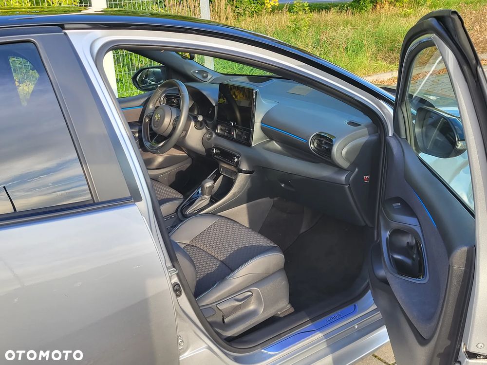 Toyota Yaris Hybrid 1.5 Premiere Edition - 6