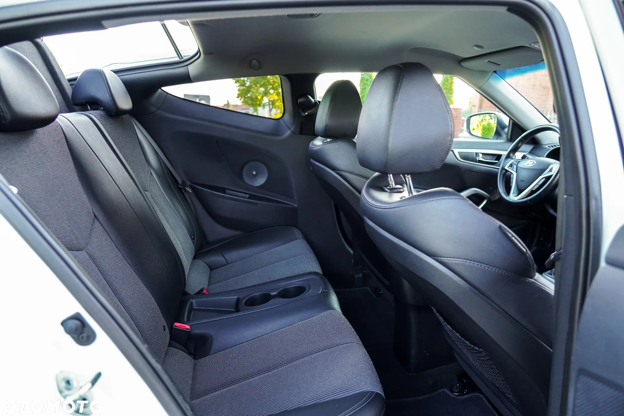 Hyundai Veloster 1.6 blue Premium - 26
