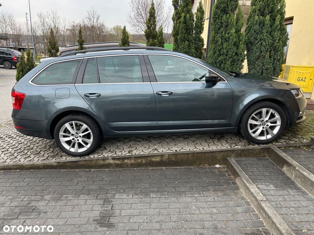 Skoda Octavia 2.0 TDI Style DSG - 2