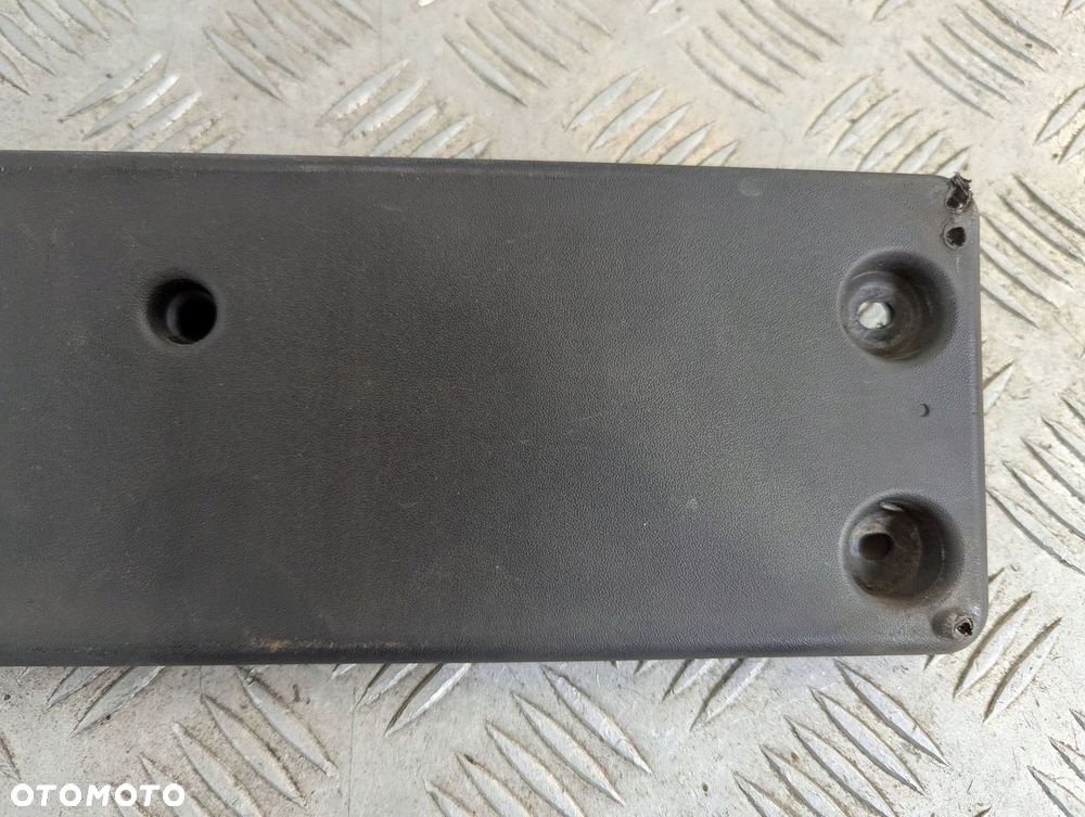 Tivoli XLV 2016-2019 podkładka pod tablicę rejestracyjną 78782-35510 - 3
