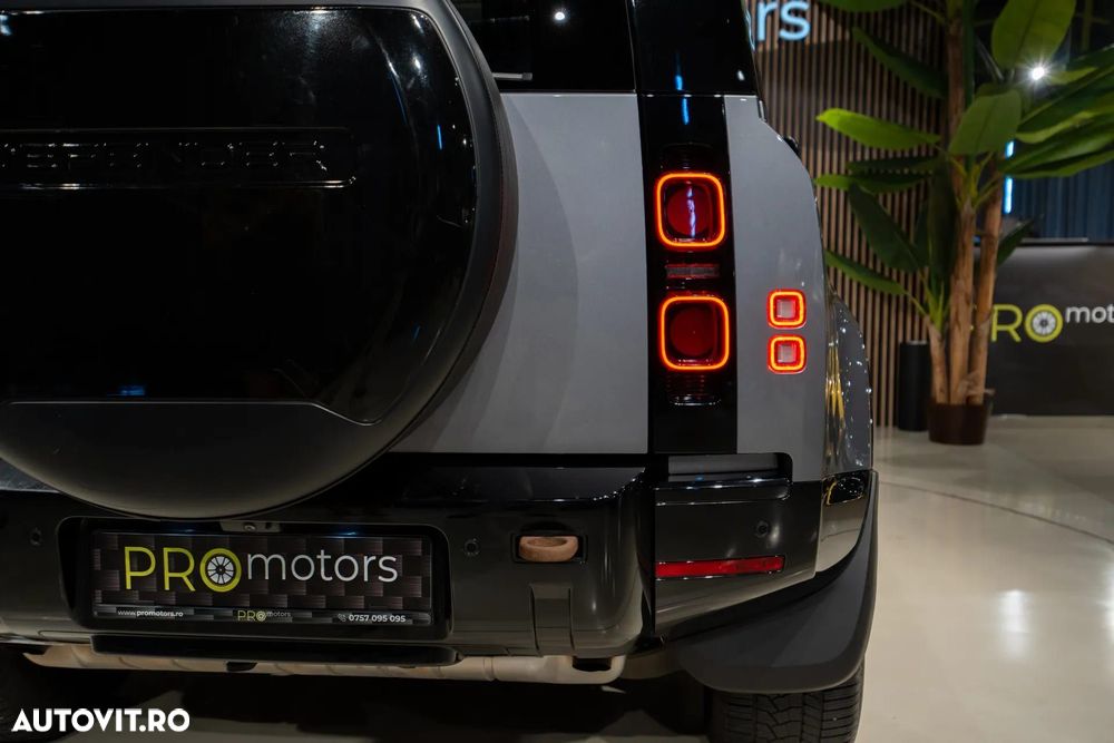 Land Rover Defender - 19