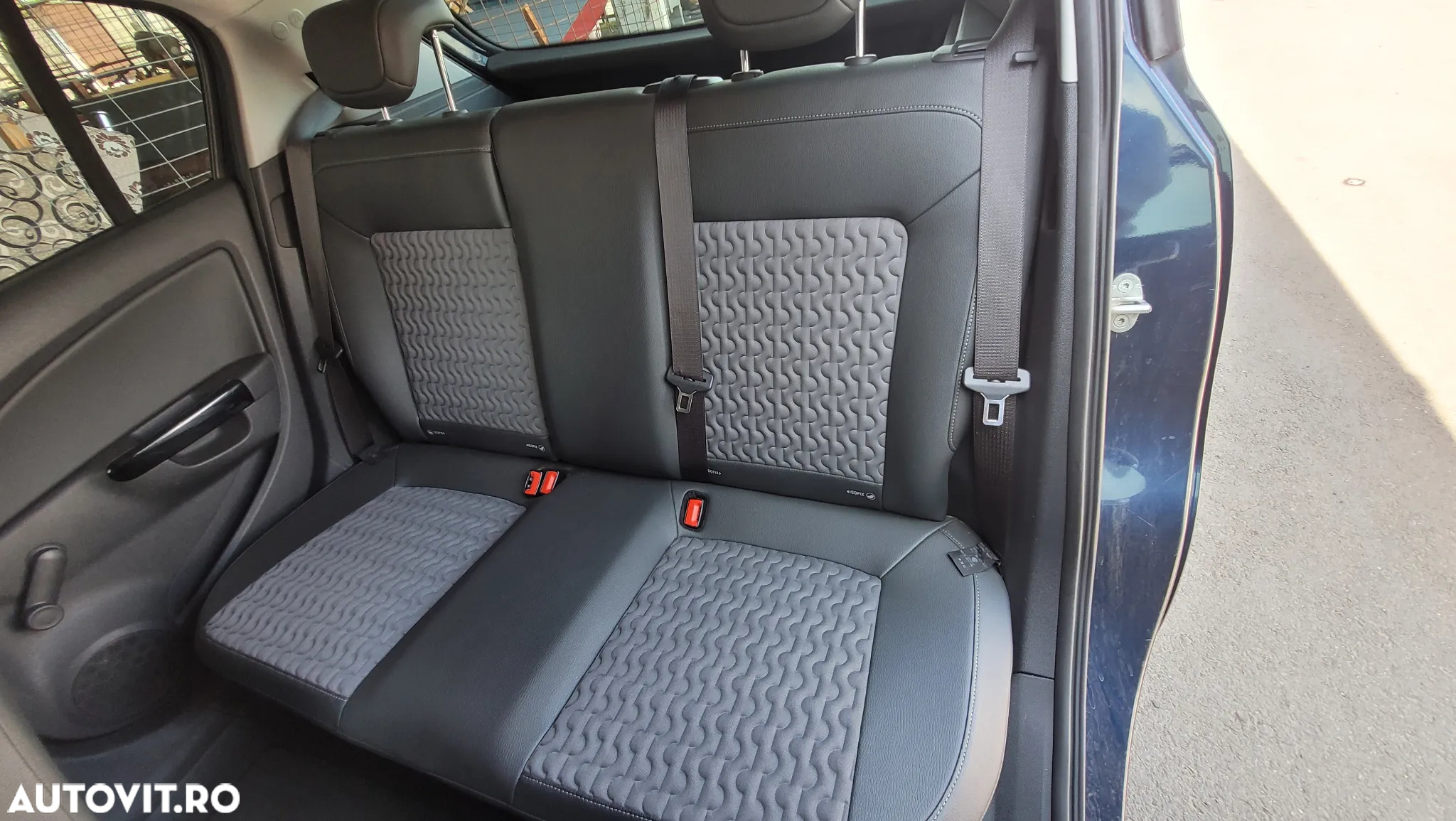 Opel Corsa 1.2 Cosmo - 28