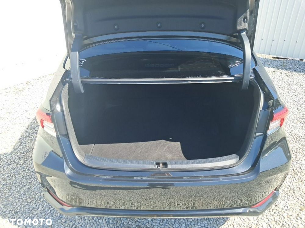 Toyota Corolla - 15