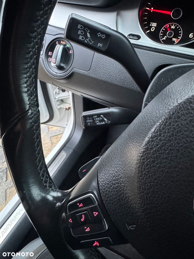 Volkswagen Passat 2.0 TDI DSG BlueMotion Technology Highline - 19