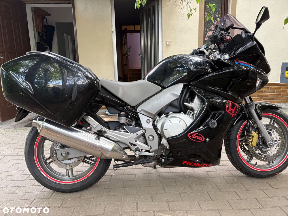 Honda CBF - 2