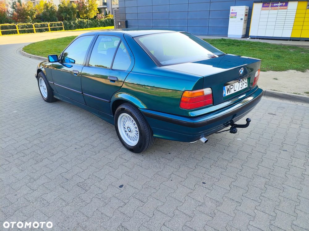 BMW Seria 3 316i - 26