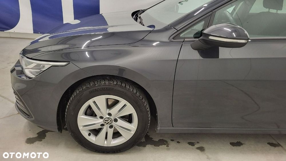 Volkswagen Golf - 10