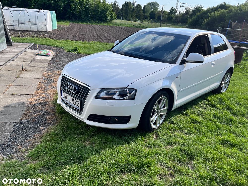 Audi A3 3-drzwiowe 2.0 TDI DPF Ambiente - 3