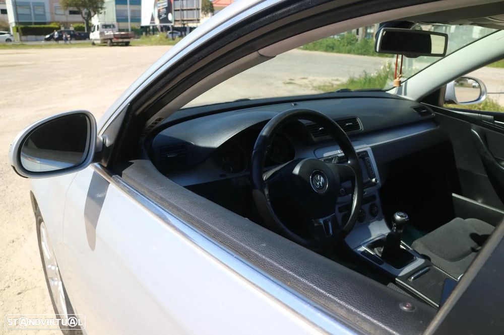 VW Passat Variant 2.0 TDi Confortline BM - 3