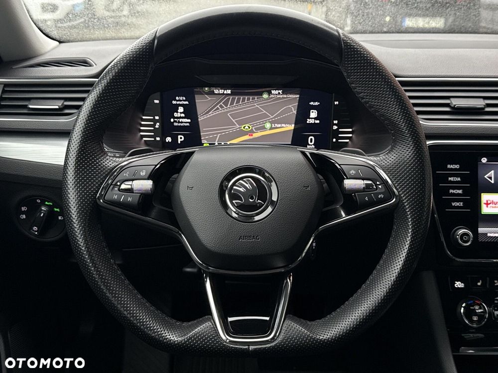 Skoda Superb 1.5 TSI Ambition DSG - 17