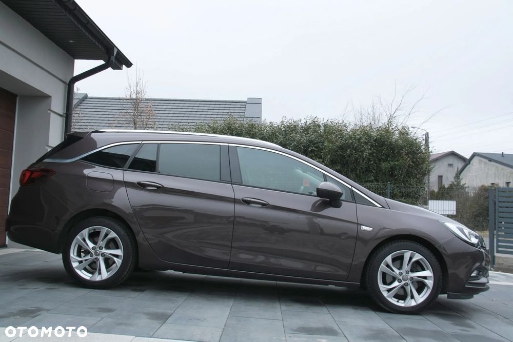 Opel Astra 1.6 CDTI Dynamic S&S - 11