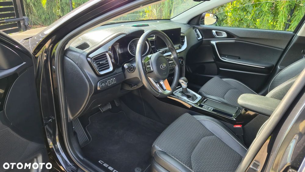 Kia Ceed SW 1.6 GDI DCT OPF Plug-in-Hybrid Platinum Edition - 8