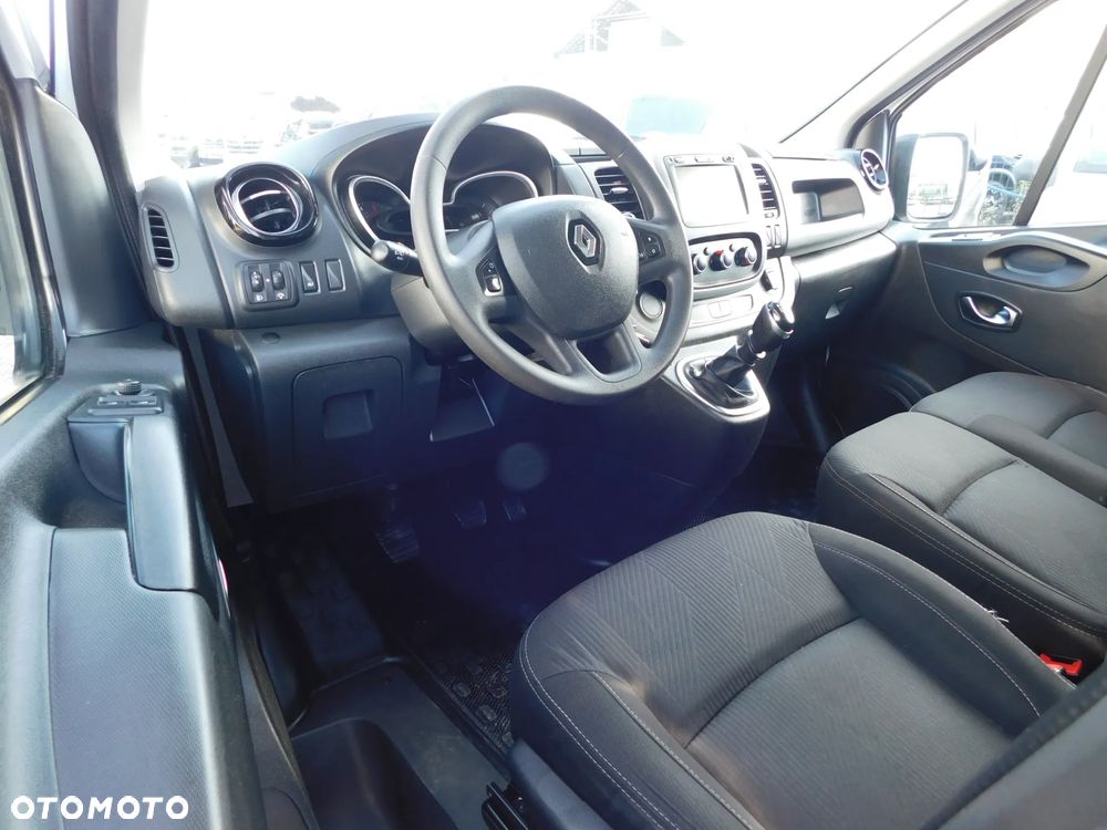 Renault Trafic - 8