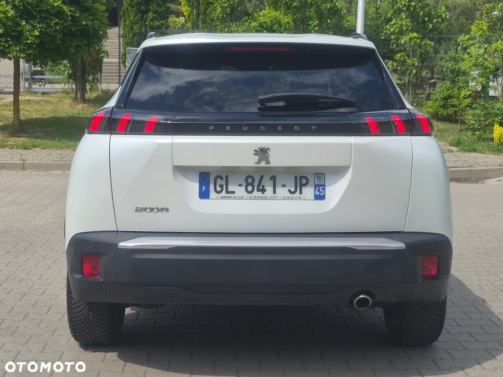 Peugeot 2008 - 6