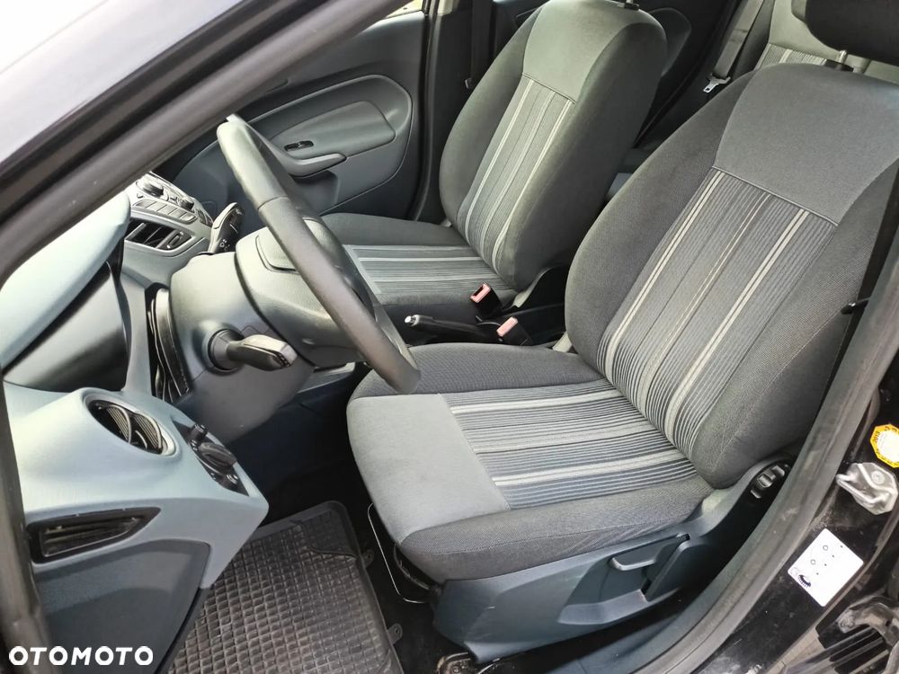 Ford Fiesta 1.25 Trend - 17