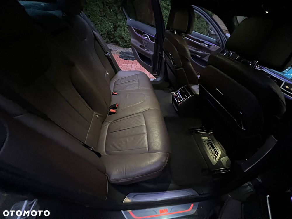 BMW Seria 7 730d xDrive - 16