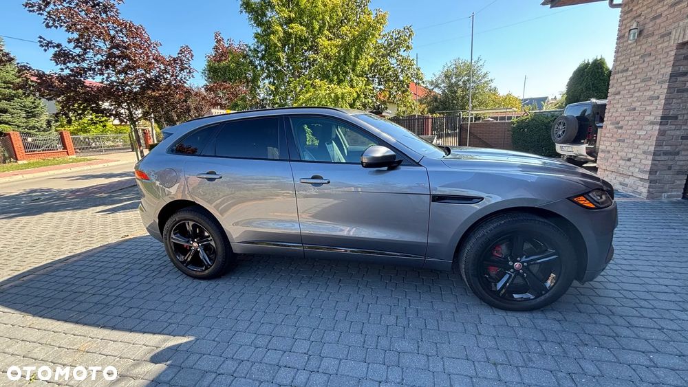 Jaguar F-Pace - 5