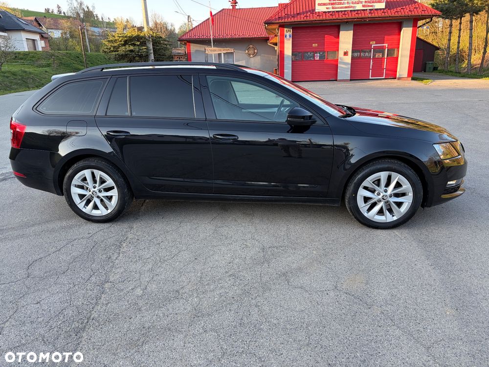 Skoda Octavia 2.0 TDI Style - 24