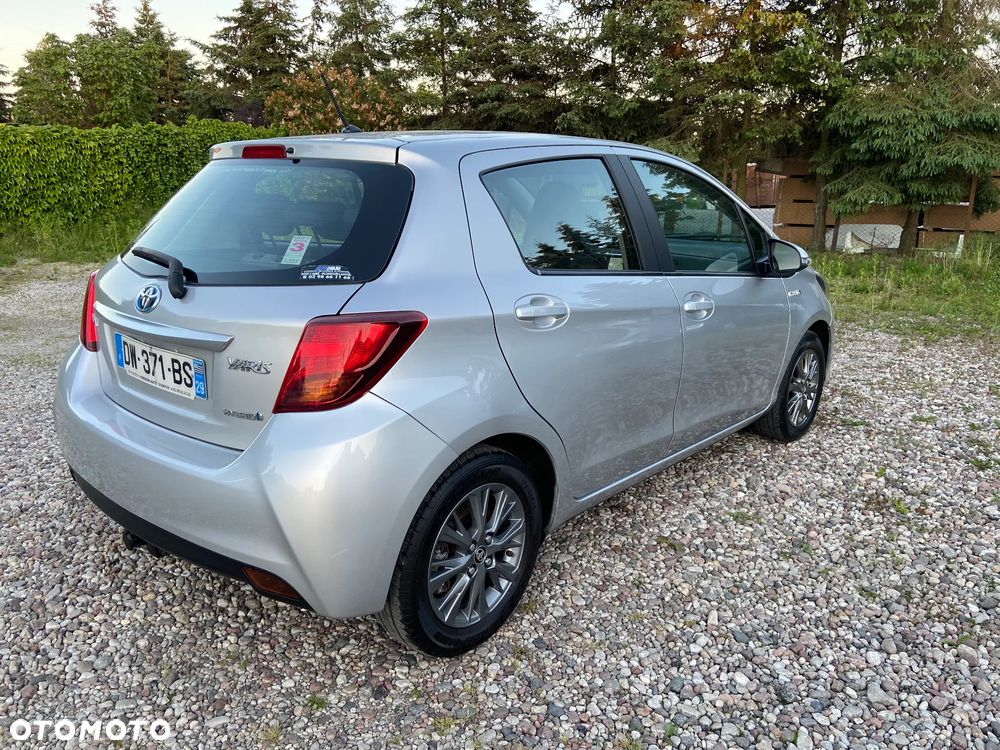 Toyota Yaris - 11