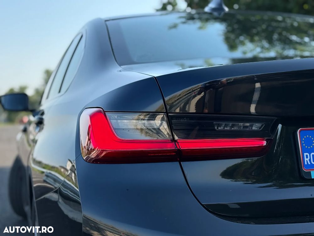 BMW Seria 3 318i AT - 20