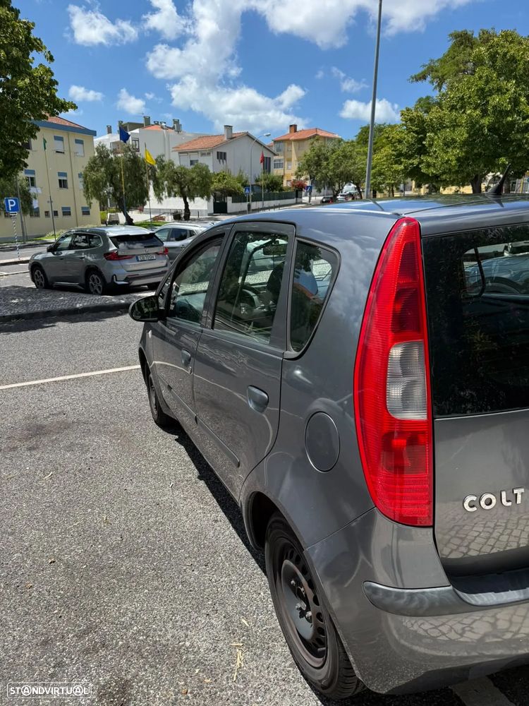 Mitsubishi Colt - 6
