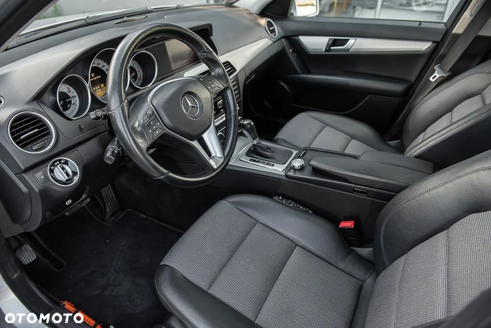 Mercedes-Benz Klasa C 30 T CDI AMG - 15